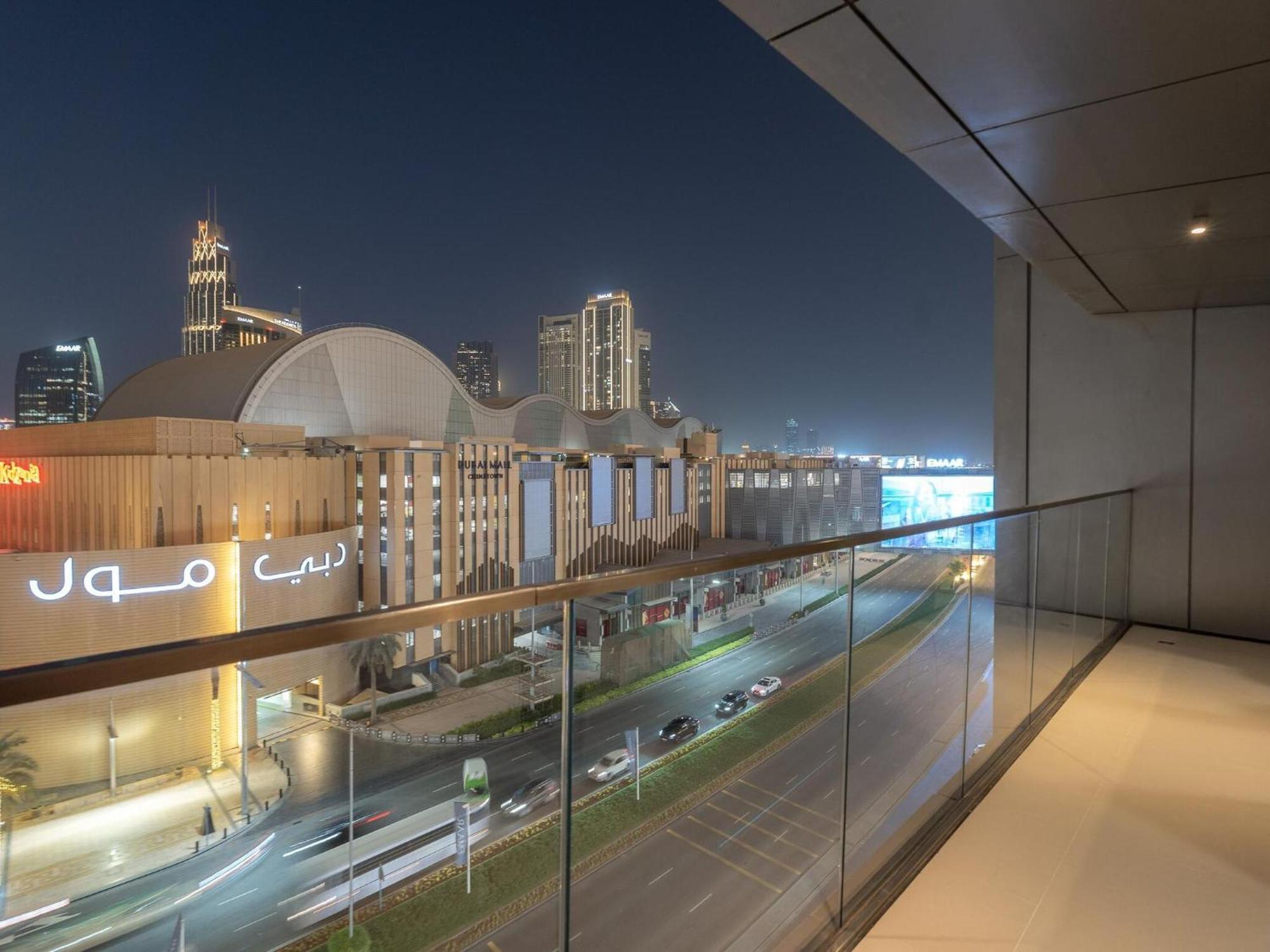 Luxurious Stylish Apartments Across Dubai Mall Burj Khalifa City Views Exteriör bild