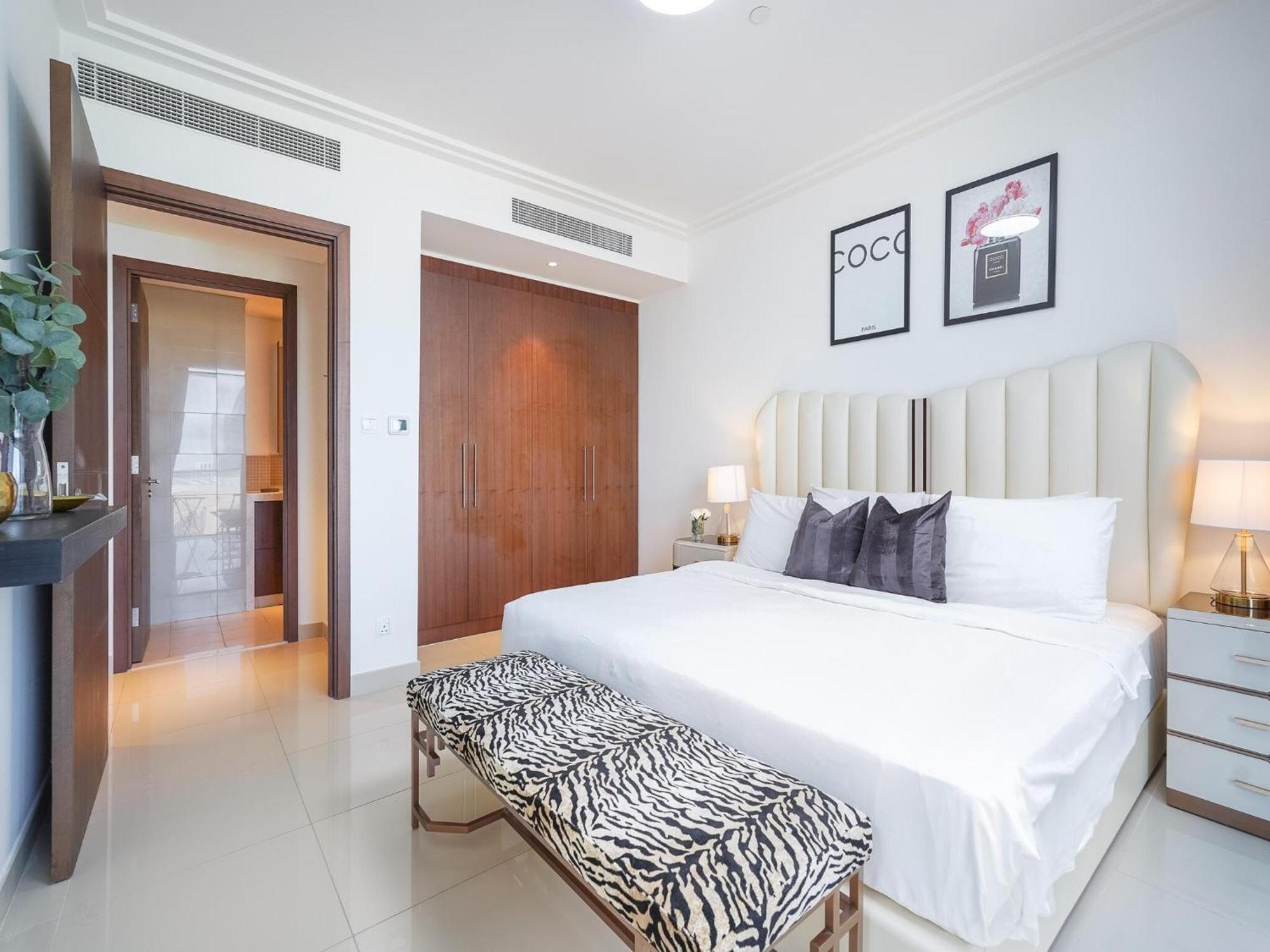 Luxurious Stylish Apartments Across Dubai Mall Burj Khalifa City Views Exteriör bild