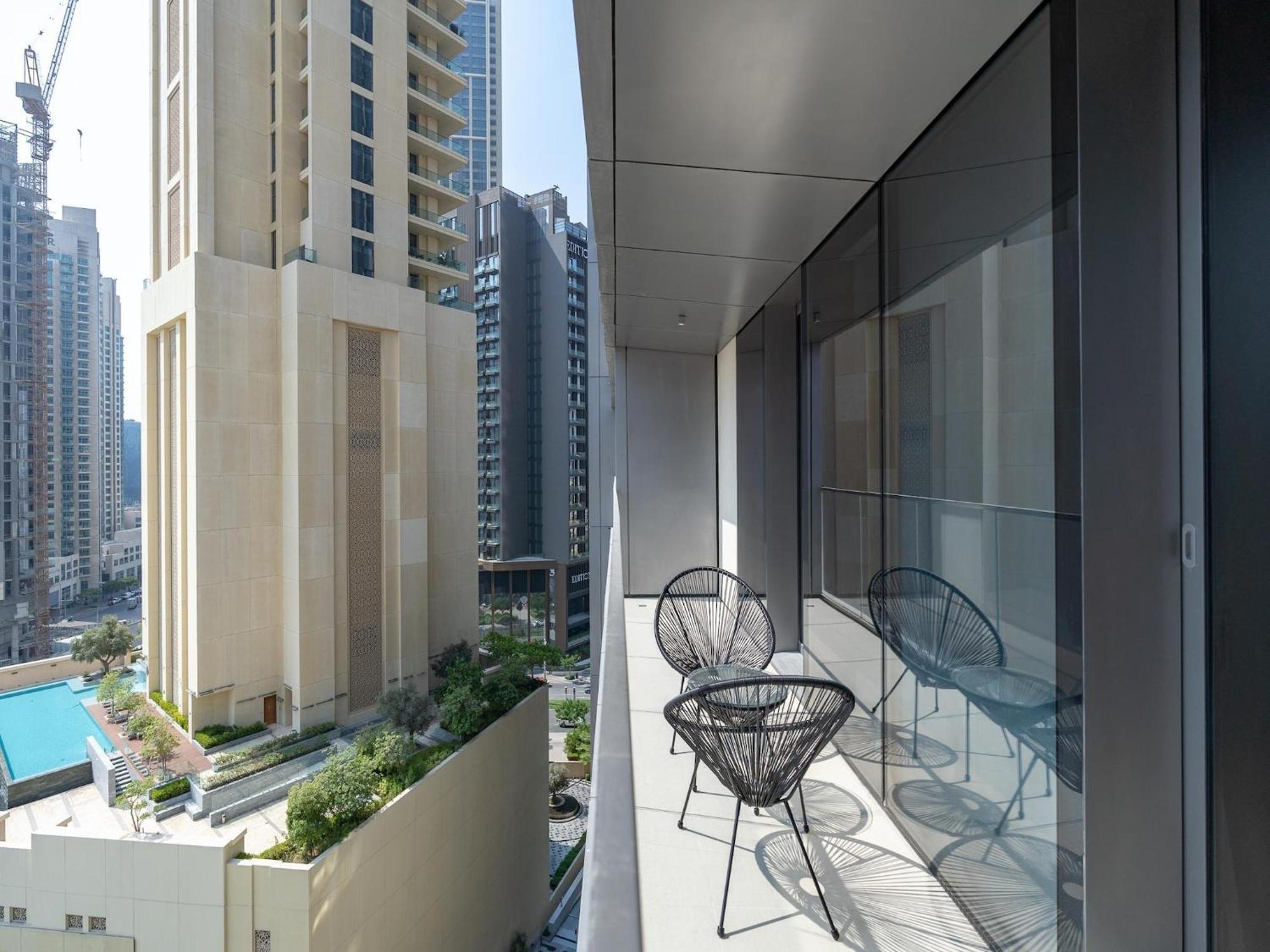Luxurious Stylish Apartments Across Dubai Mall Burj Khalifa City Views Exteriör bild