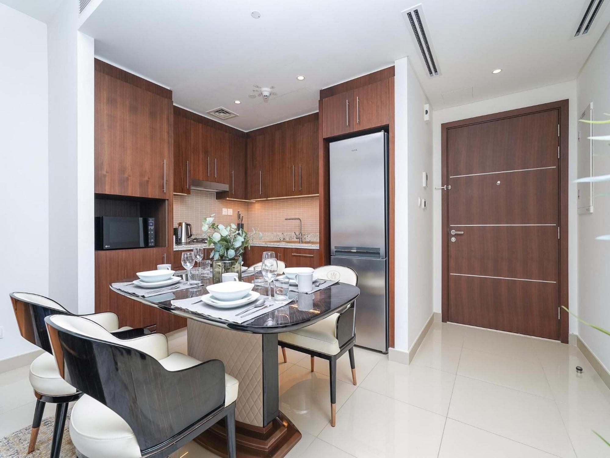 Luxurious Stylish Apartments Across Dubai Mall Burj Khalifa City Views Exteriör bild