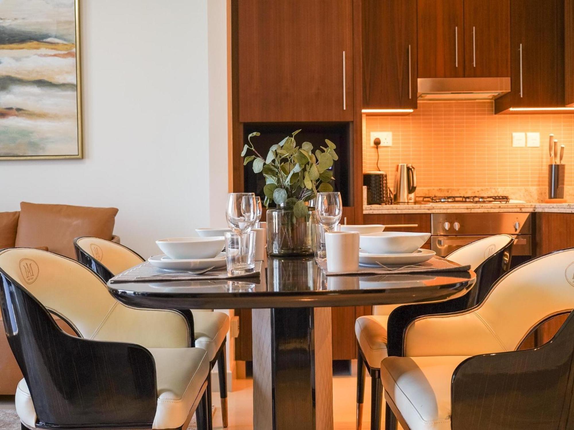 Luxurious Stylish Apartments Across Dubai Mall Burj Khalifa City Views Exteriör bild