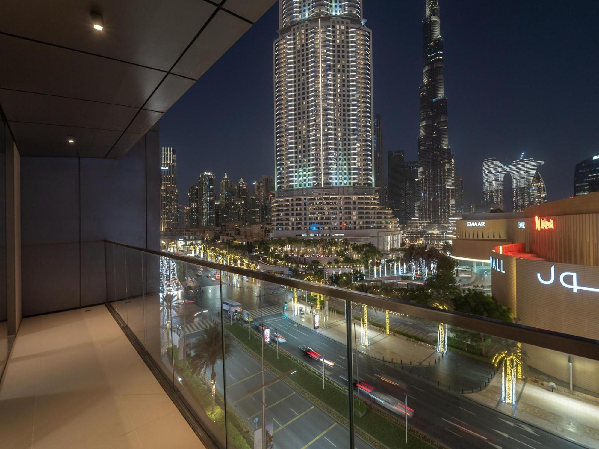 Luxurious Stylish Apartments Across Dubai Mall Burj Khalifa City Views Exteriör bild