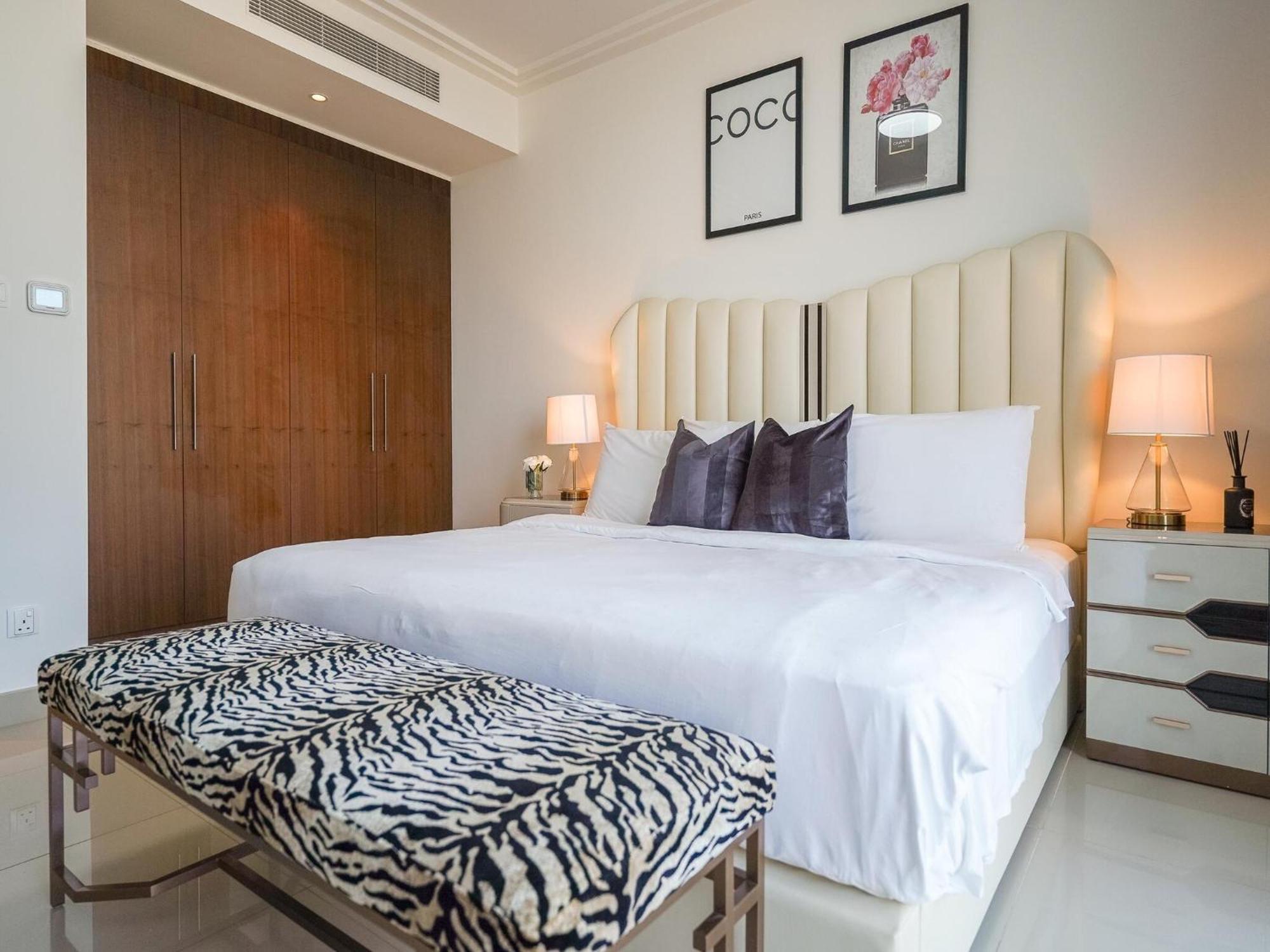 Luxurious Stylish Apartments Across Dubai Mall Burj Khalifa City Views Exteriör bild