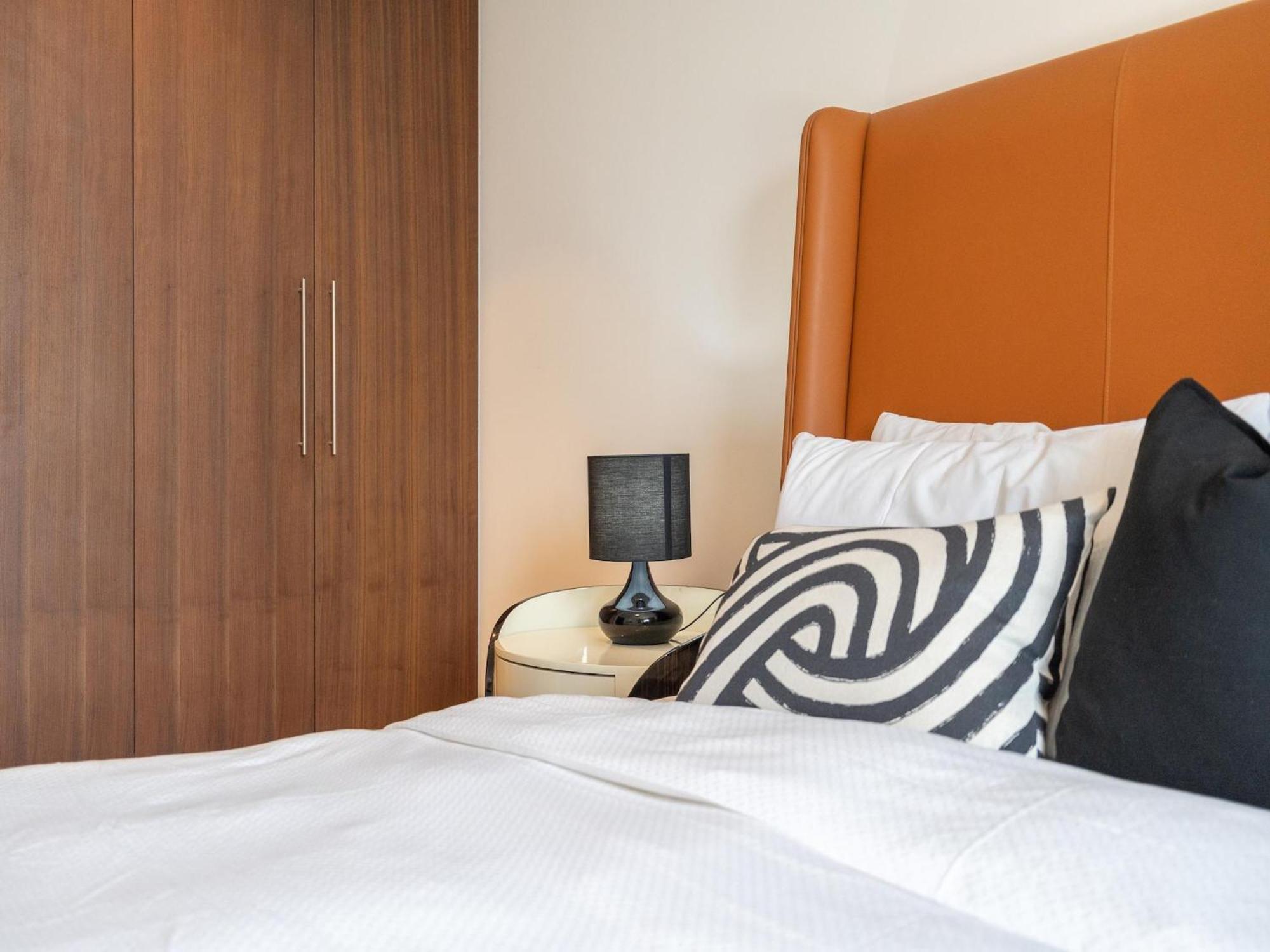 Luxurious Stylish Apartments Across Dubai Mall Burj Khalifa City Views Exteriör bild