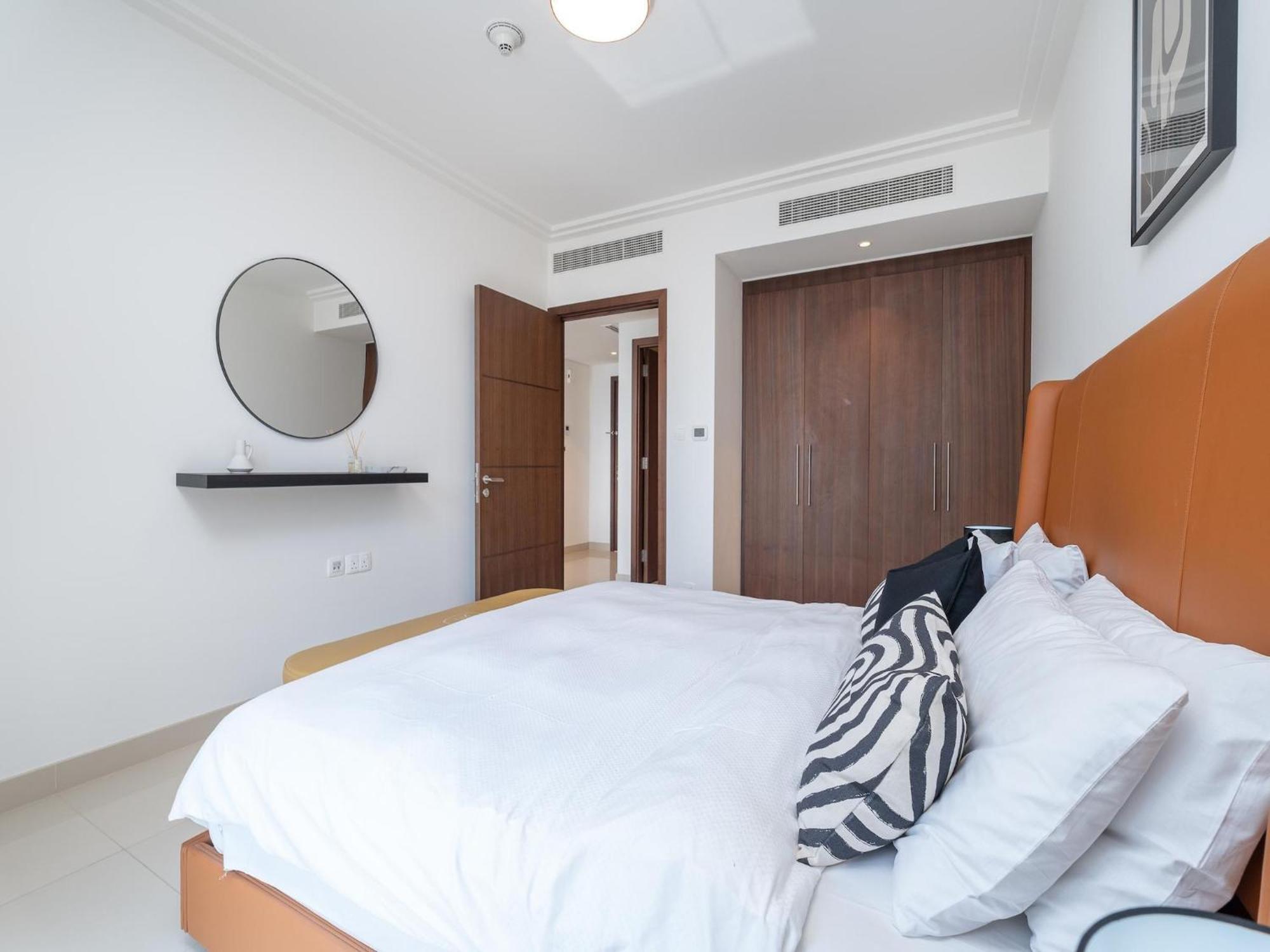 Luxurious Stylish Apartments Across Dubai Mall Burj Khalifa City Views Exteriör bild