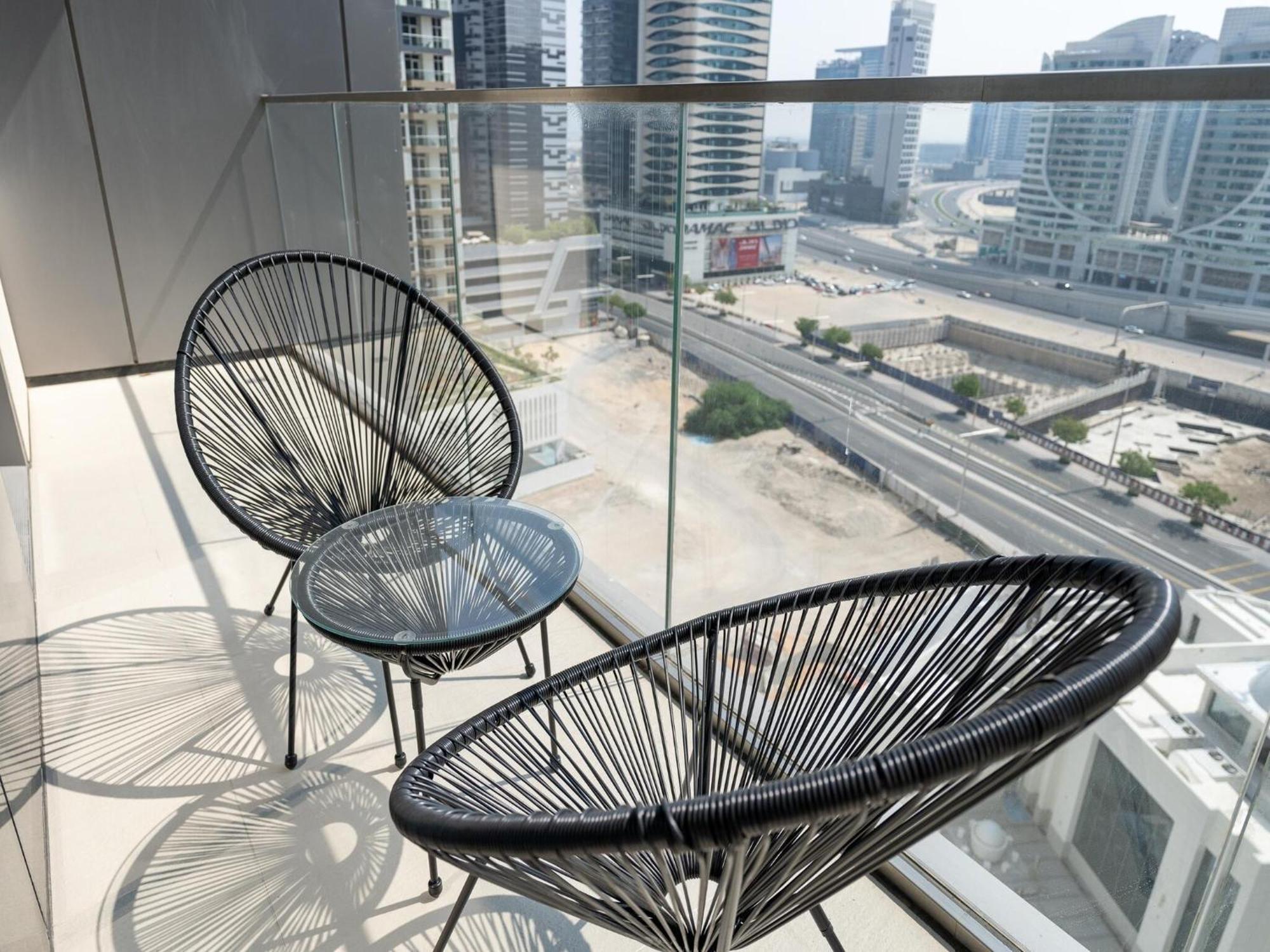 Luxurious Stylish Apartments Across Dubai Mall Burj Khalifa City Views Exteriör bild